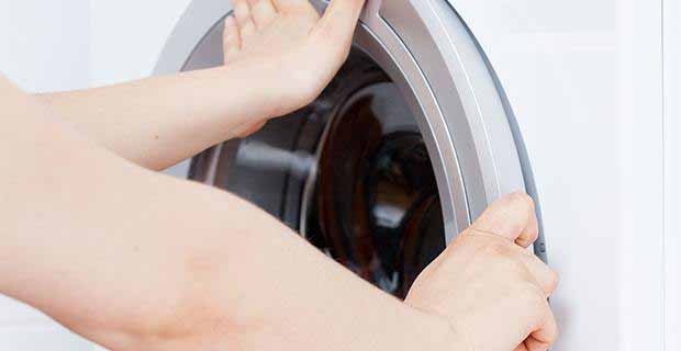 What Happens When You Open the Washing Machine Door Prematurely?